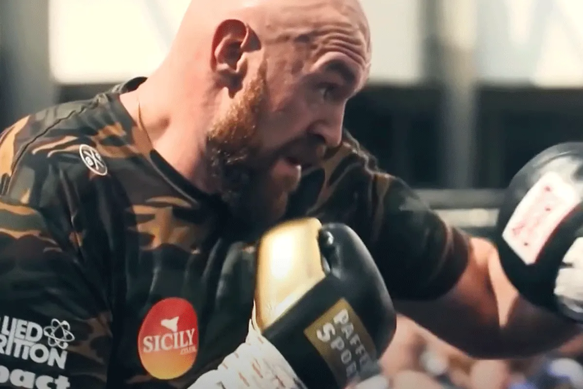 Bokskoning Tyson Fury: 'Zonder jullie was ik niets' (video)