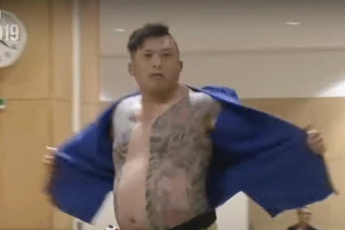 'Gevaarlijk!' Yakuza Gangster wint BJJ wedstrijd in Japan