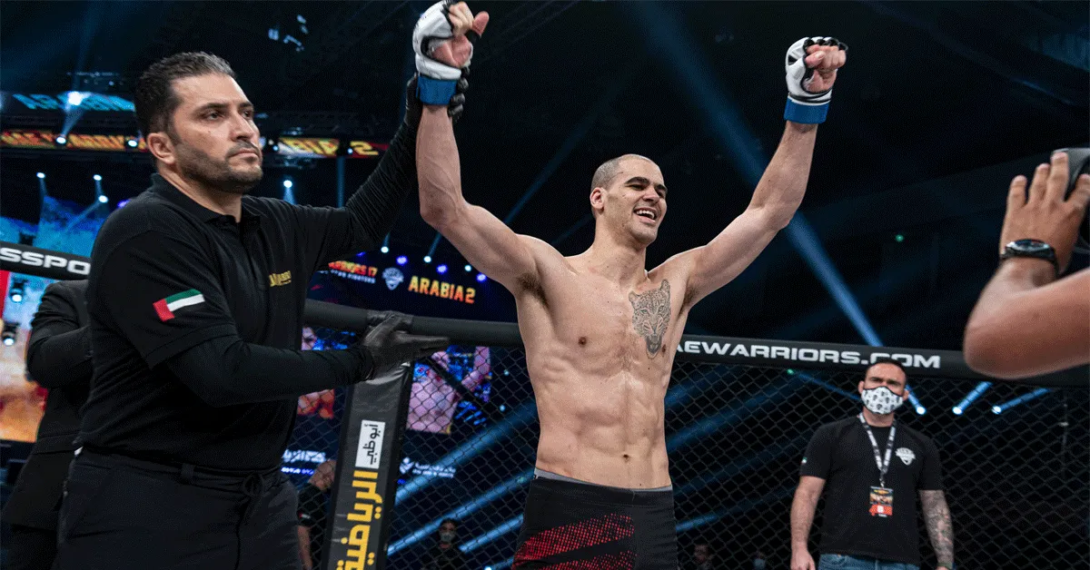 GLORY KICKBOKSER BELGAROUI: 'Ik wil UFC-kampioen worden'