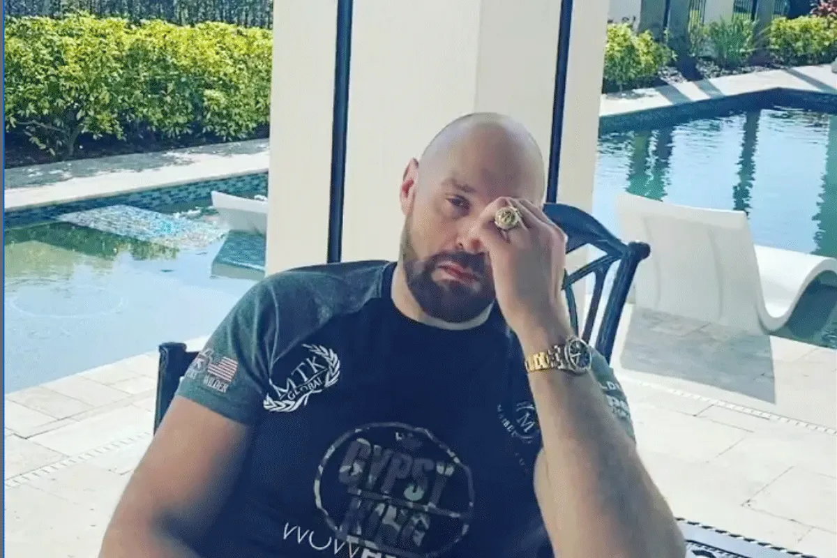 Zorgen om te 'DIKKE' Tyson Fury: 'Dillian Whyte sloopt hem'