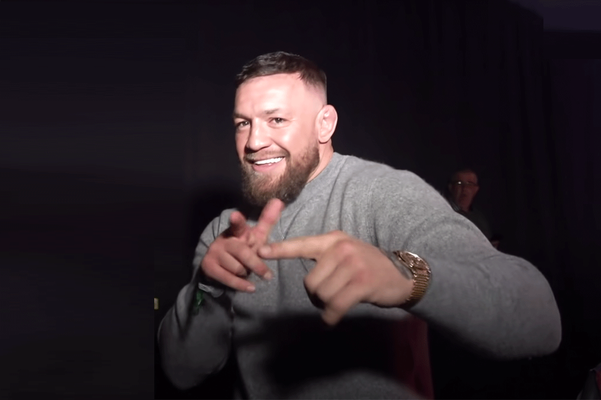 Brute afrekening: UFC-ster McGregor super blij (video)