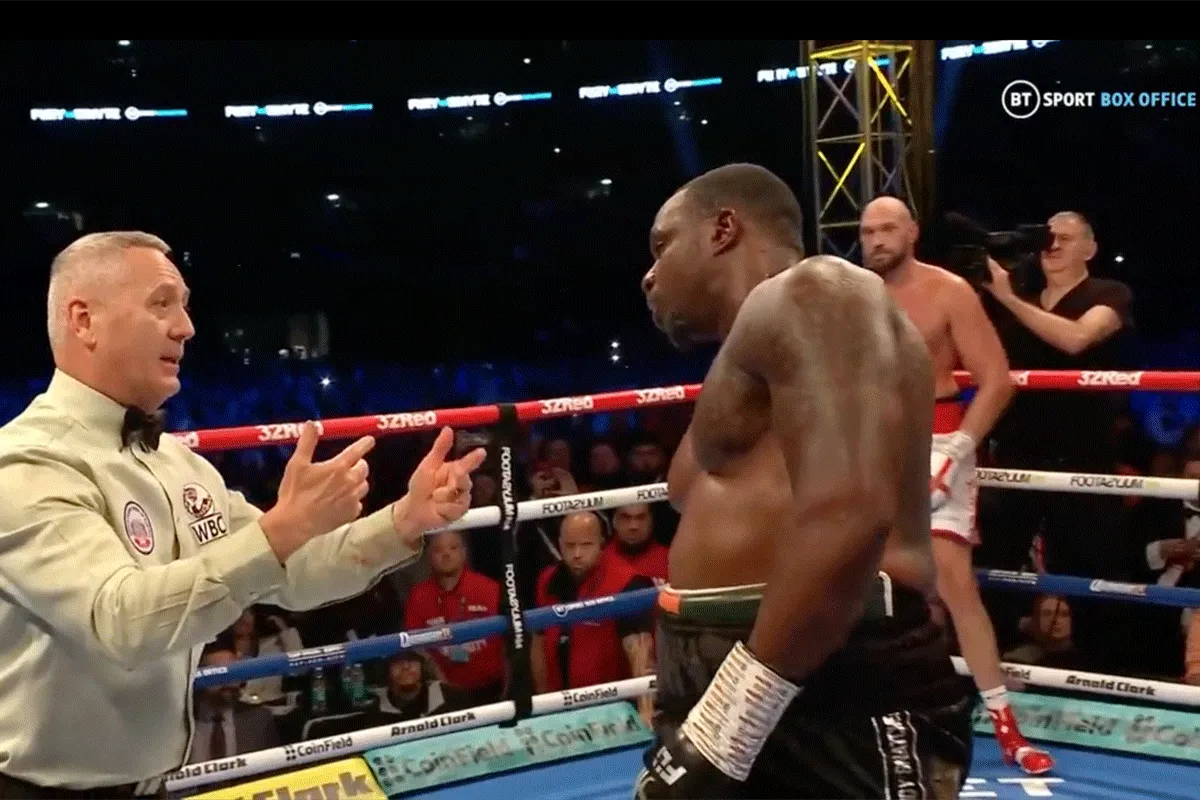 Whyte aan het zuurstof na brute 'KO' stoot van Fury