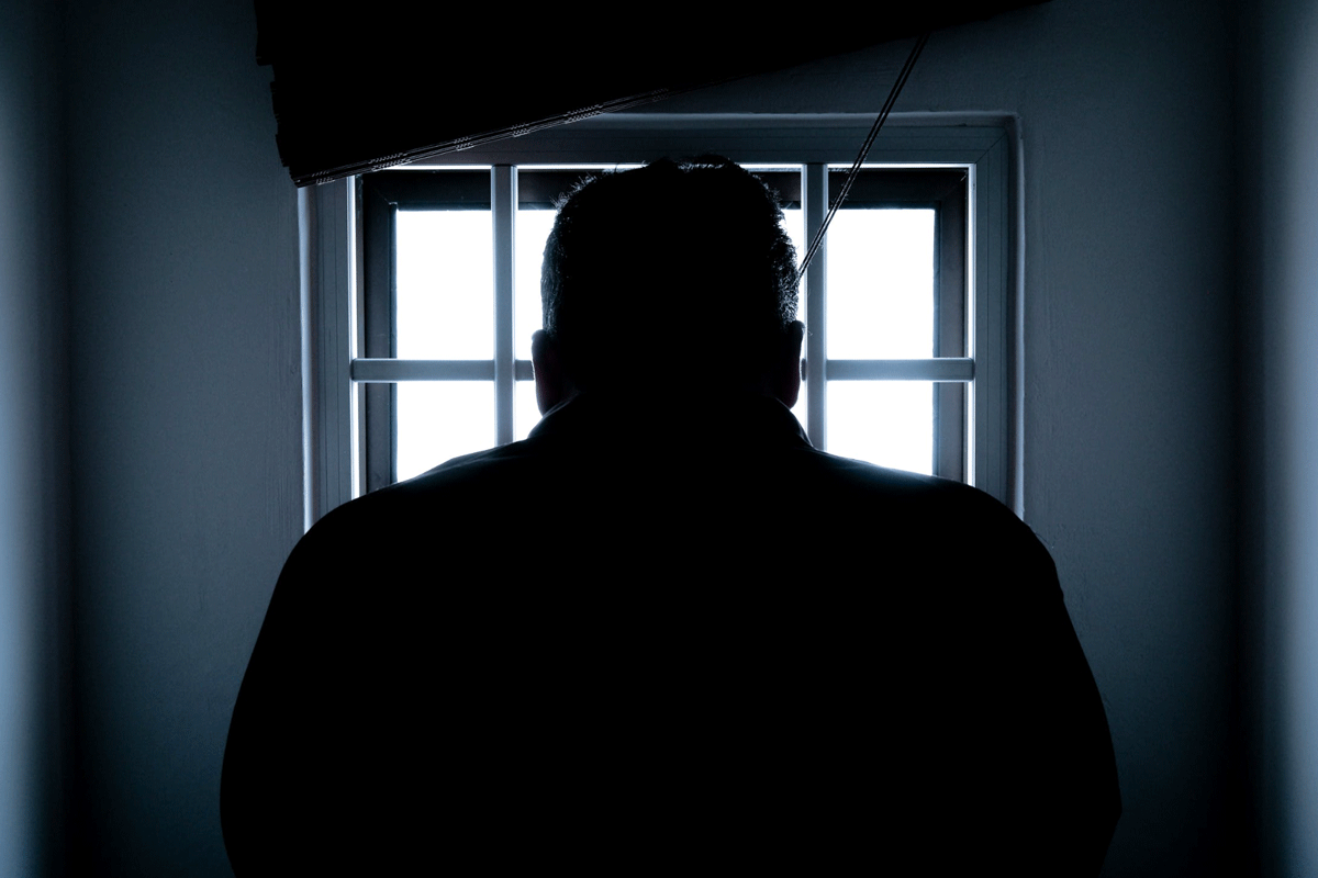 Agressieve Kooivechter (24) krijgt 2 jaar cel: 'Wachten tot iemand dood is?'