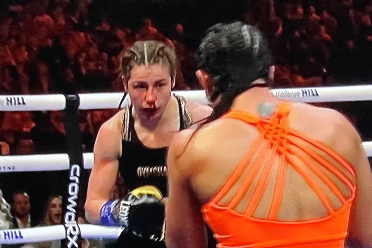 10 ronden knokpartij: Taylor wint van Serrano in boksoorlog (video)