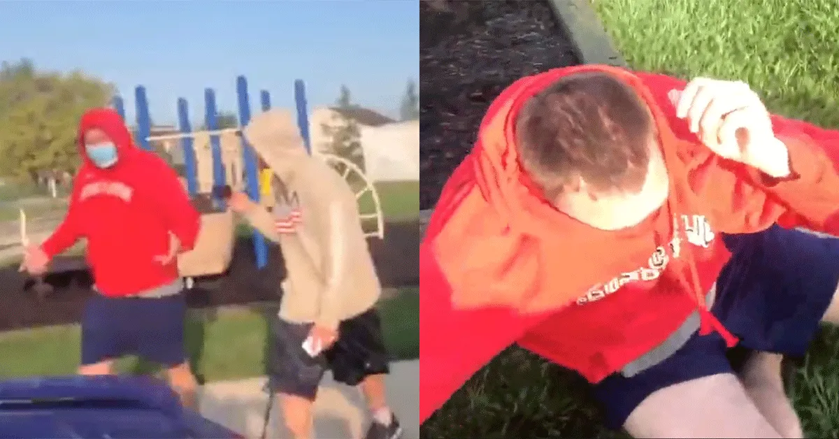 Kinderlokker vangt klappen in speeltuin! 'Karma toegediend' (video)