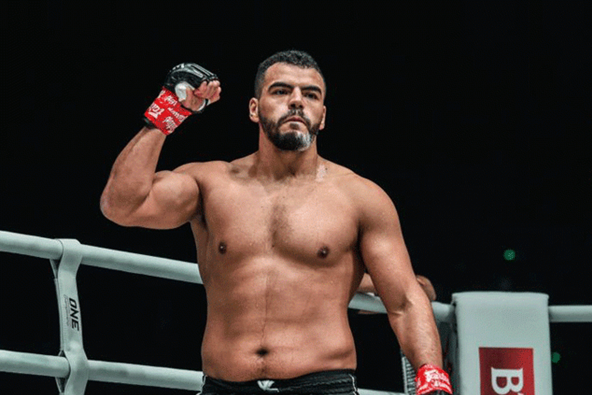 Tarik Khbabez tekent contract bij One Championship Kickboxing.