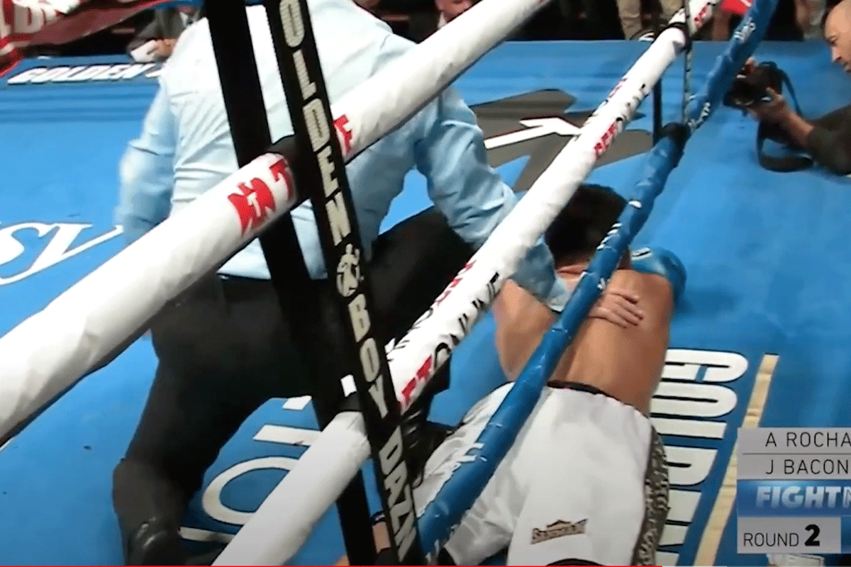 'KO' Video: Bokser mept rivaal genadeloos de ring uit