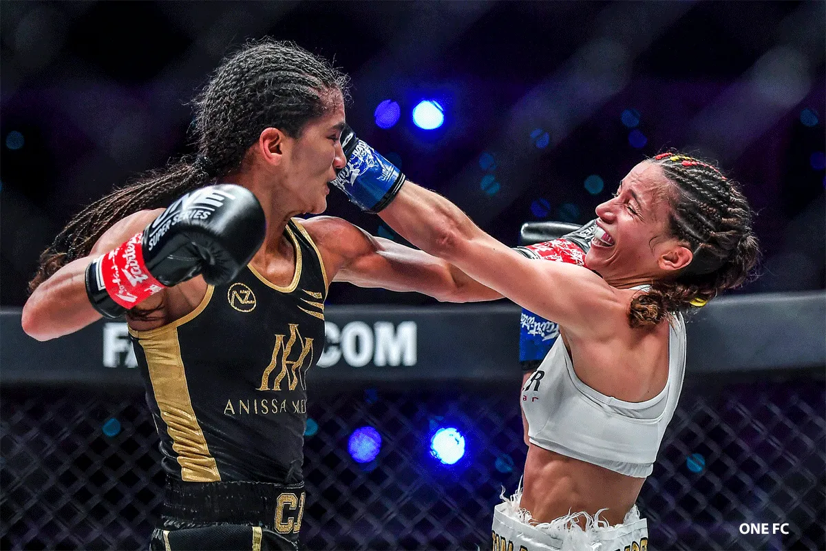 'KO' Tijd! Ex-Glory kampioen MEPT rivaal door de ring (video)