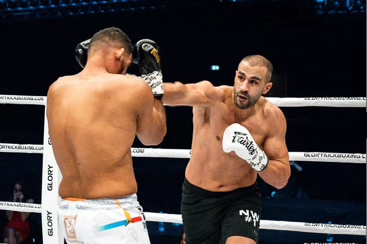 Badr Hari vraagt om herkansing tegen rivaal Benjamin Adegbuyi