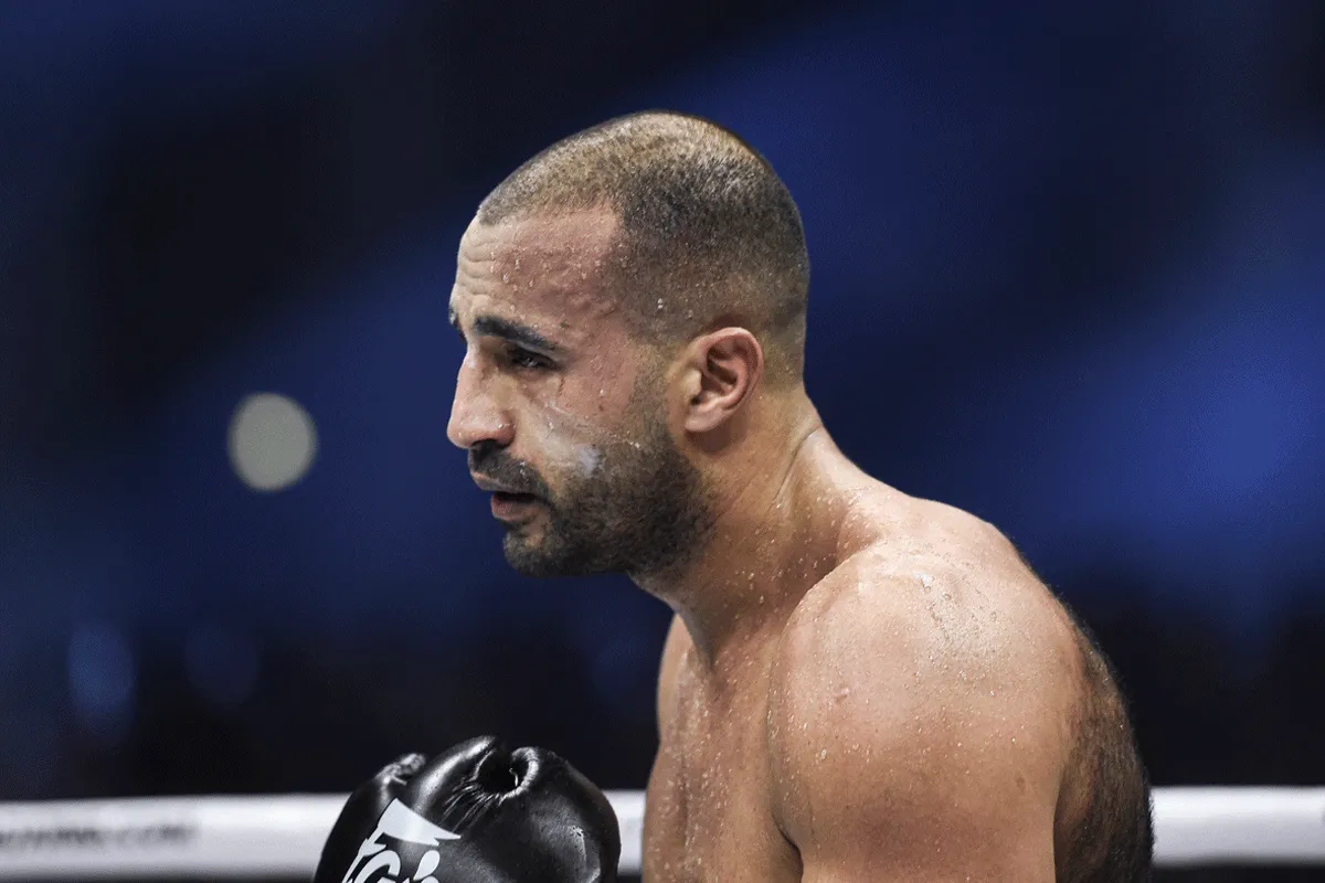 Badr Hari veroordeeld tot betalen fikse schadevergoeding