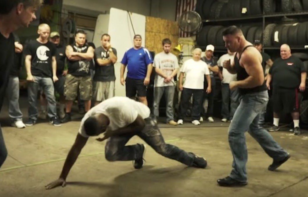 Jay-Z's Bodyguard knockout gemept door Bare Knuckle vechter, Bobby Gunn!