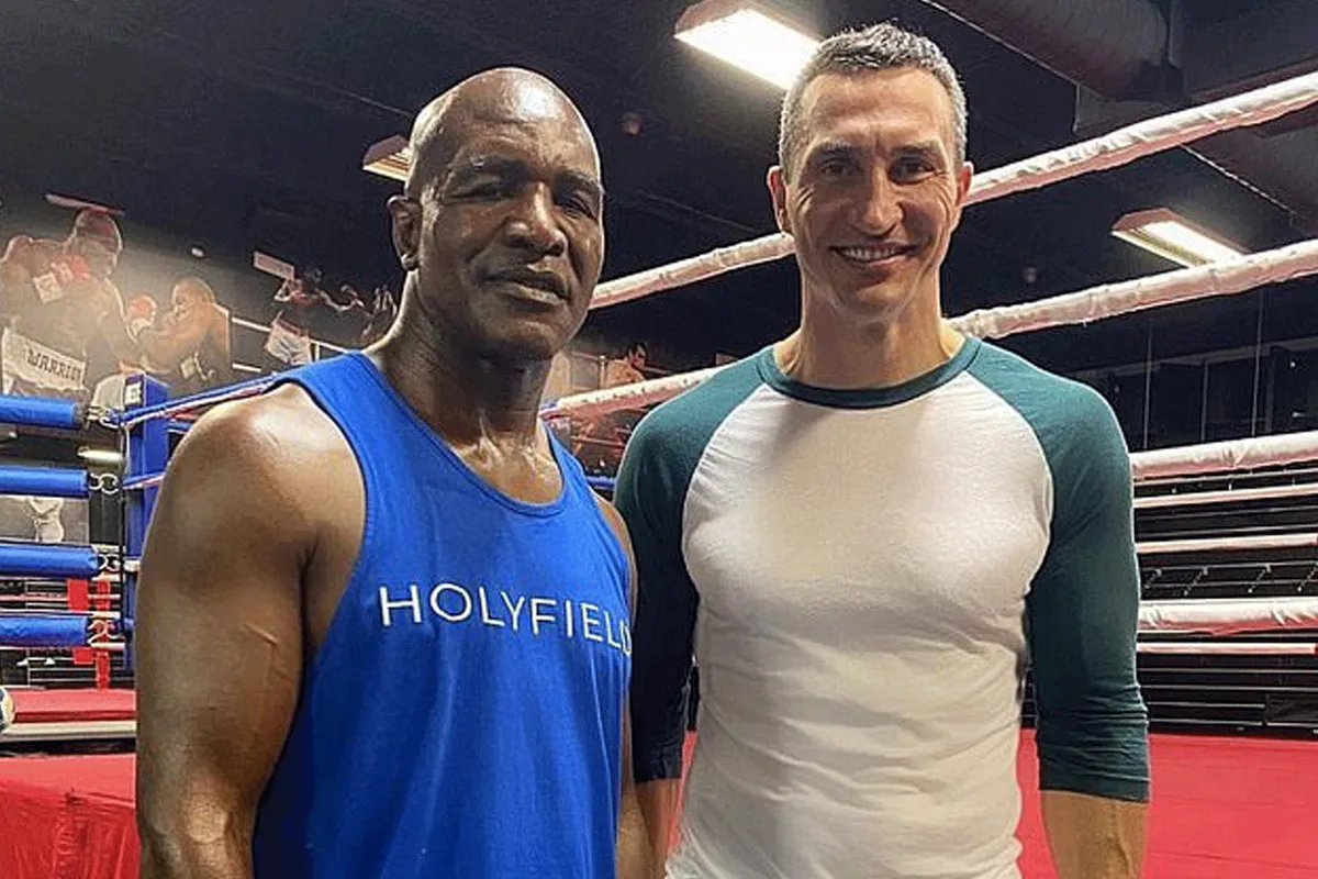 Bokslegendes Holyfield en Klitschko trainen samen voor terugkeer