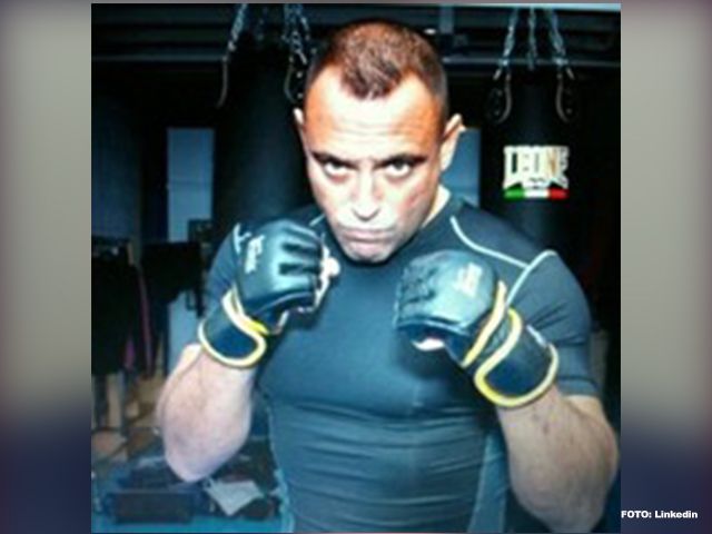 HELD: MMA-Kampioen slaat 3 criminelen het ziekenhuis in