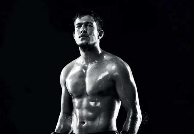 Expeditie Robinson winnaar Carlos op de vuist met andere BN'ers