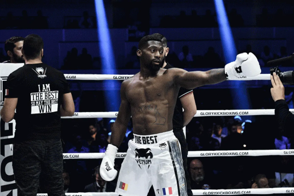 GLORY Kickboxing voegt een 3e titelgevecht toe voor 30 januari?