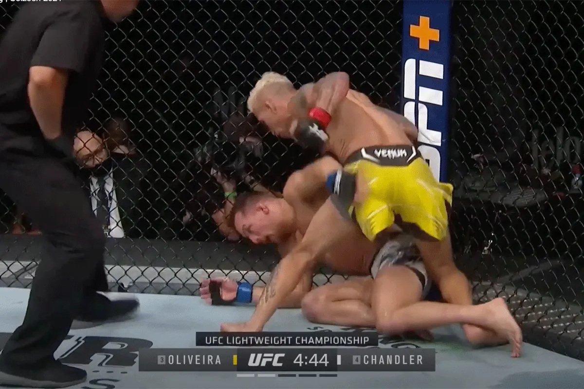 ? Oliveira wint UFC-titel met knock-out op Chandler