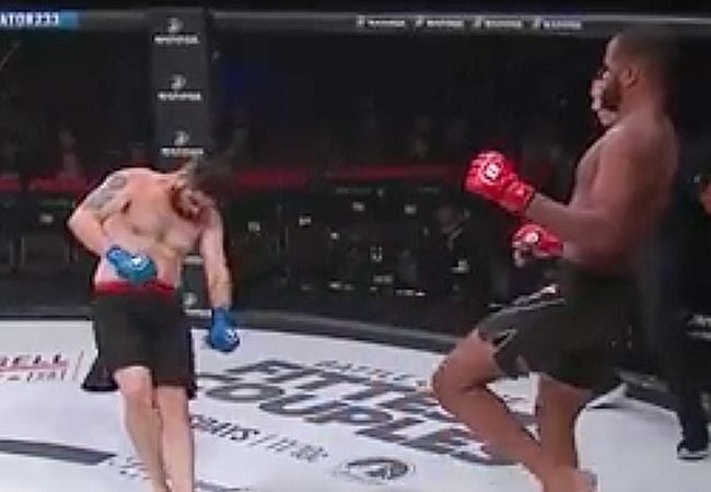 Bellator vechter trapt tegenstander razendsnel knock-out (video)