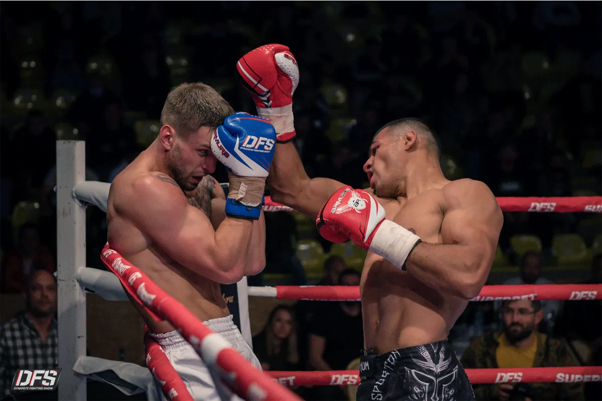 Zien! RAMBO pakt winst in zwaar gevecht op kickbokstoernooi