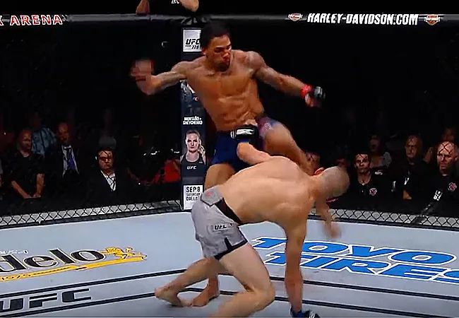 Eryk Anders ex pro football ster op rooster UFC geplaatst