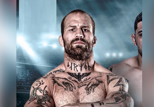 Tattoos: MMA-vechter ontkent link met Nazi Duitsland