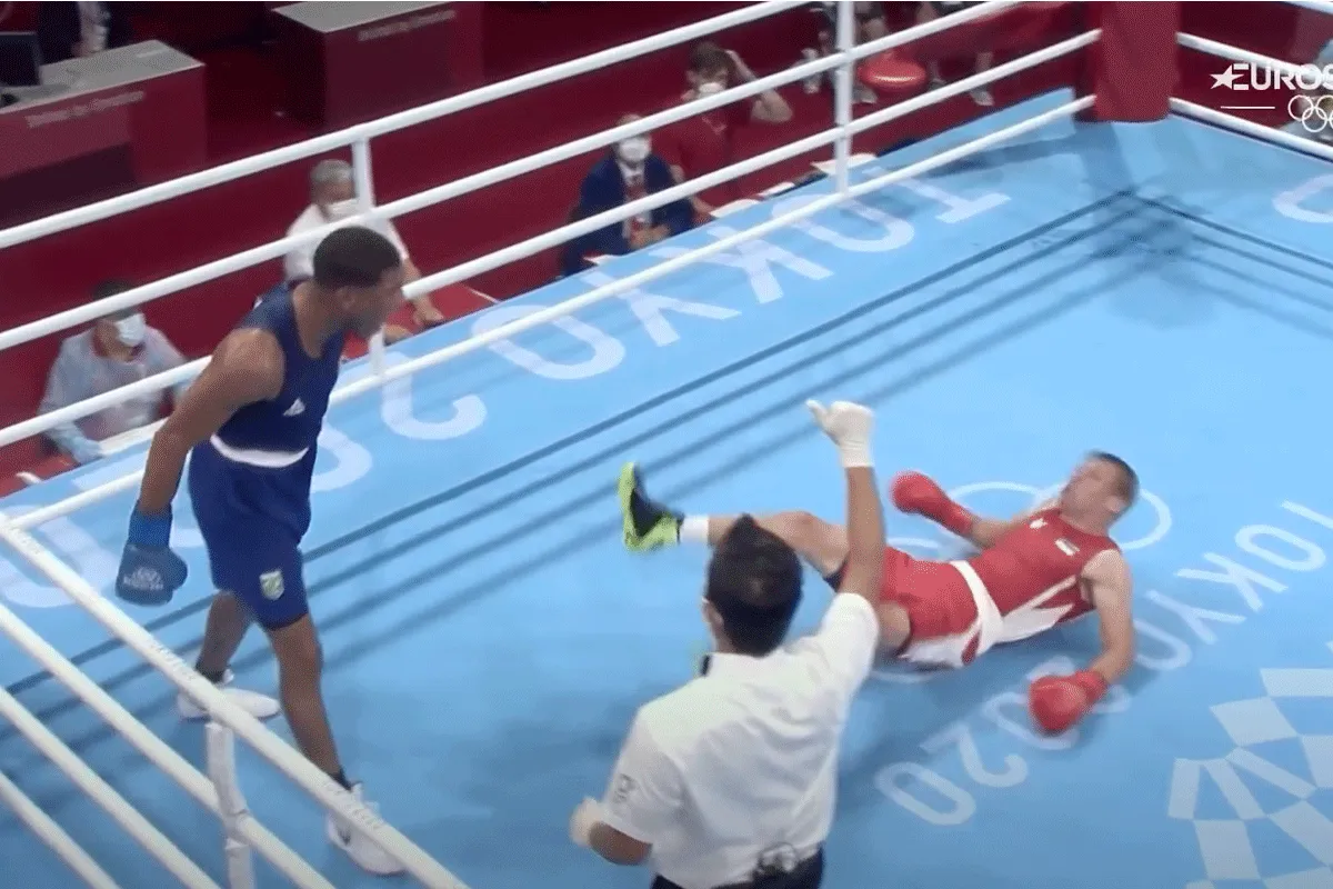 Dikke 'KO' levert Braziliaan Sousa Olympisch goud op (video)