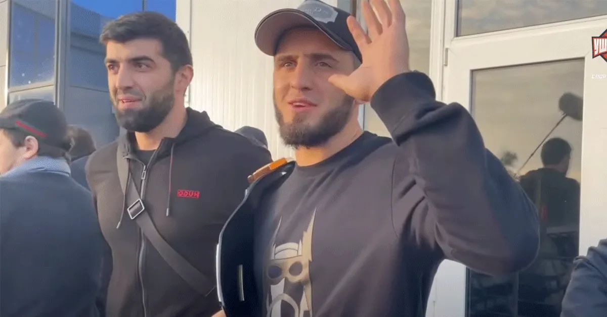 Heldenonthaal UFC-ster Islam Makhachev in thuisland Dagestan