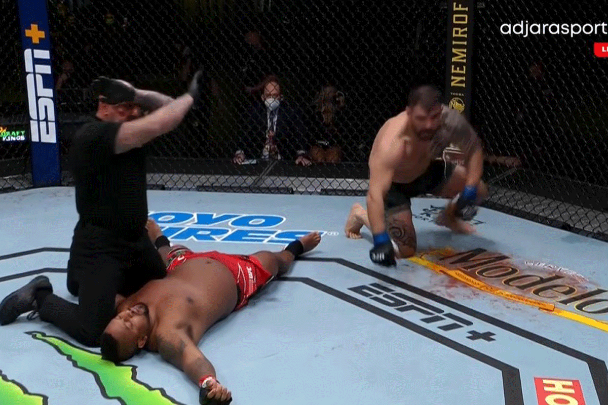? UFC Vegas 23: vechter's rechterhand ontploft tegen rivaal