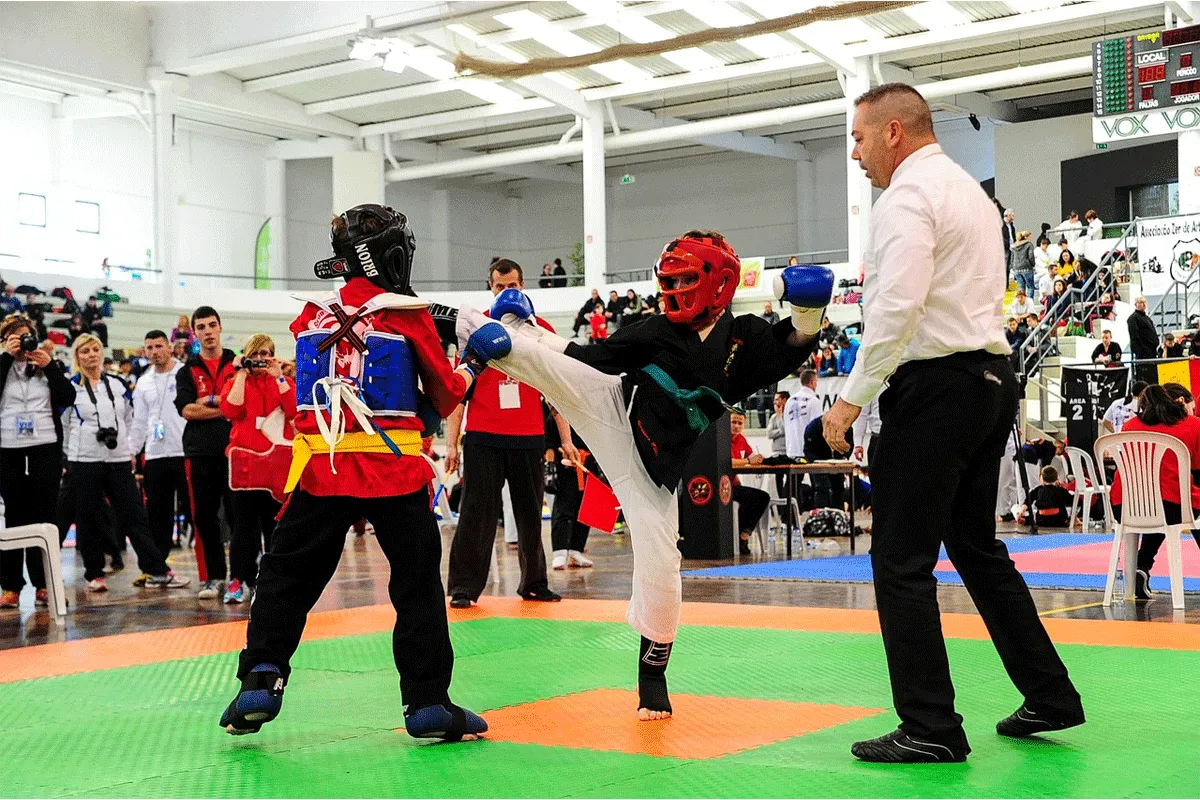 3 Jaar: Niet meer stoten en trappen naar het hoofd bij jeugd, succes of onzin?