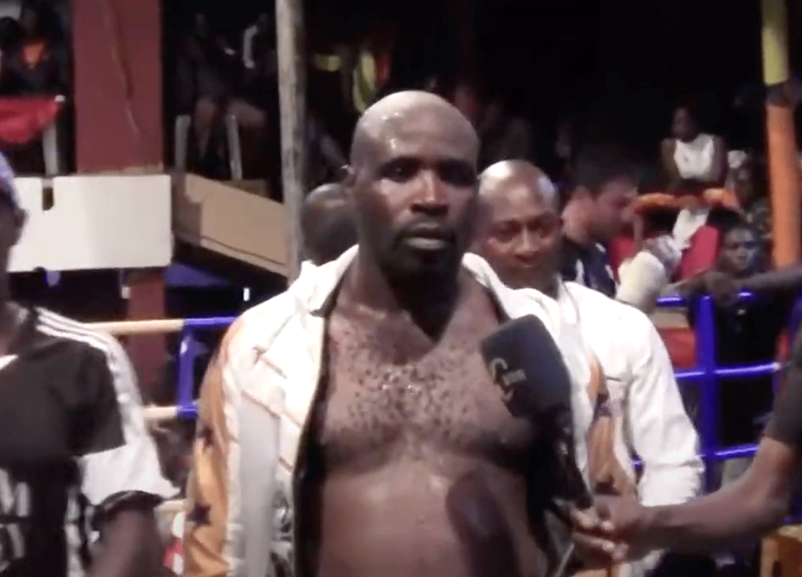 Ontvoerde bokser na martelingen in kritieke toestand naar ziekenhuis vervoerd
