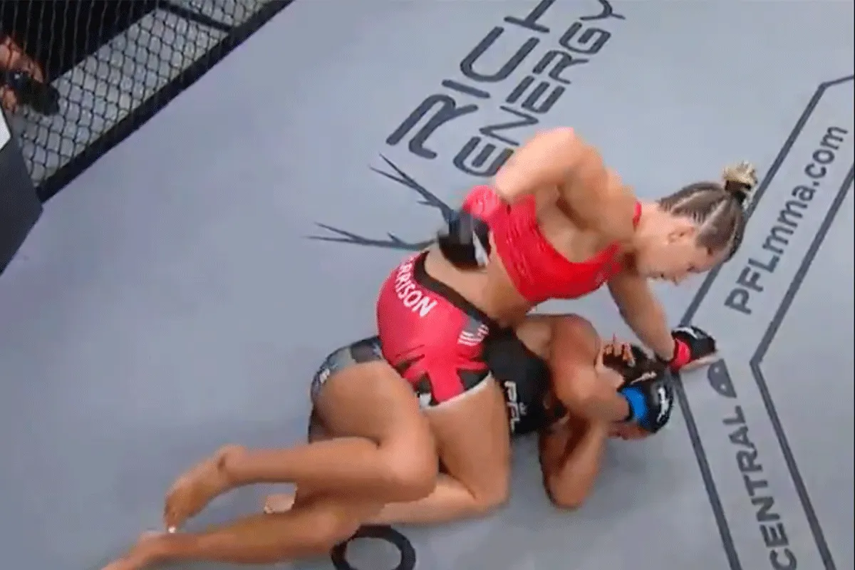 Woeste Kayla MEPT rivaal 'KO'! 1 miljoen in zicht (video)