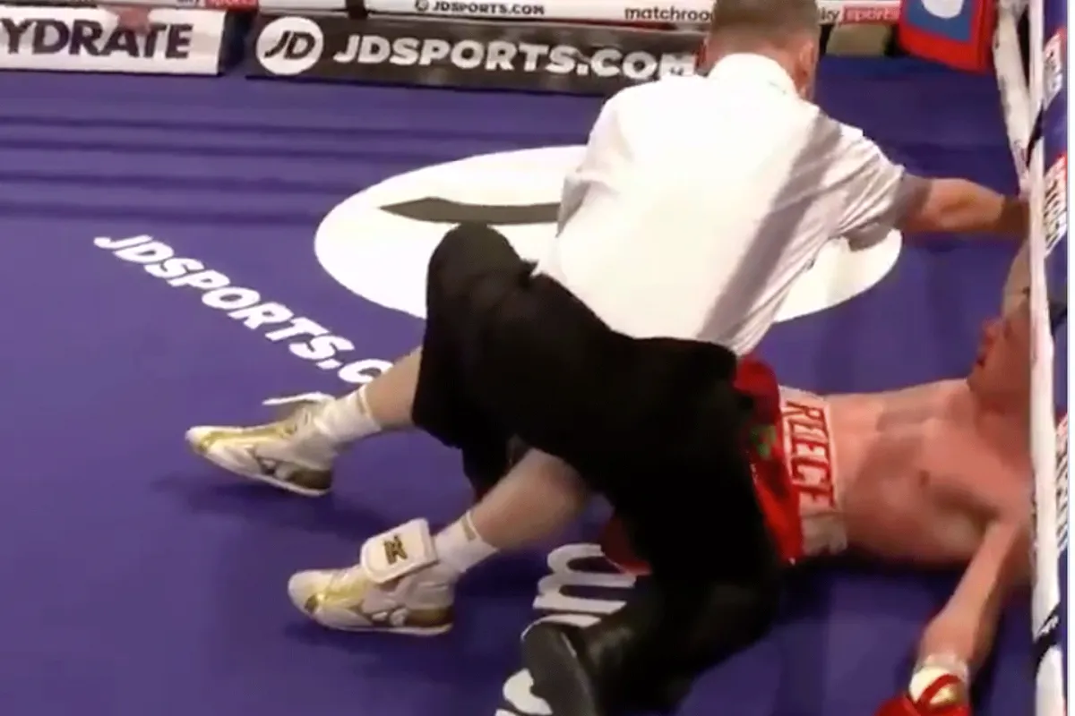 Dikke knock-out levert bokser titel op (video)