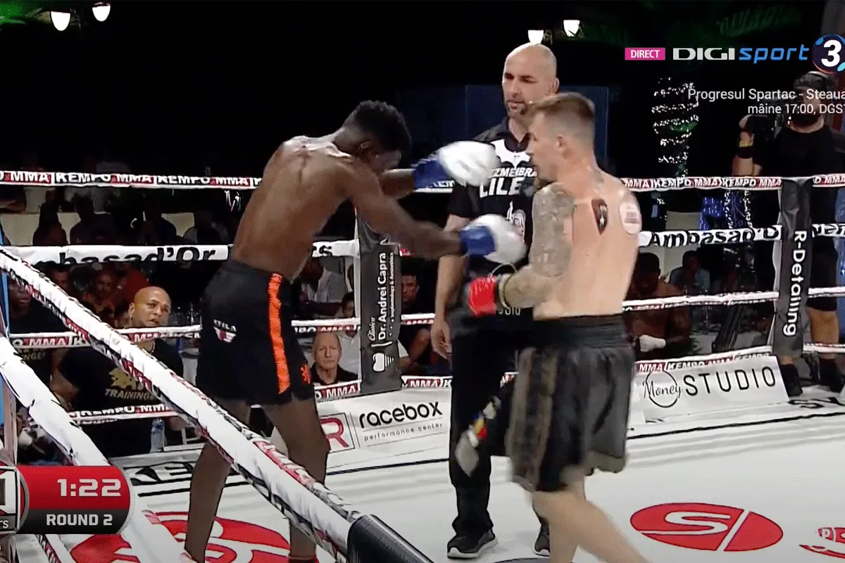 WAT! NL-kickbokser VERLIEST alsnog na afloop wedstrijd (video)