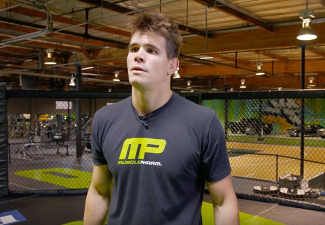 UFC-vechter Mickey Gall: 'afvallen koste bijna mijn leven'