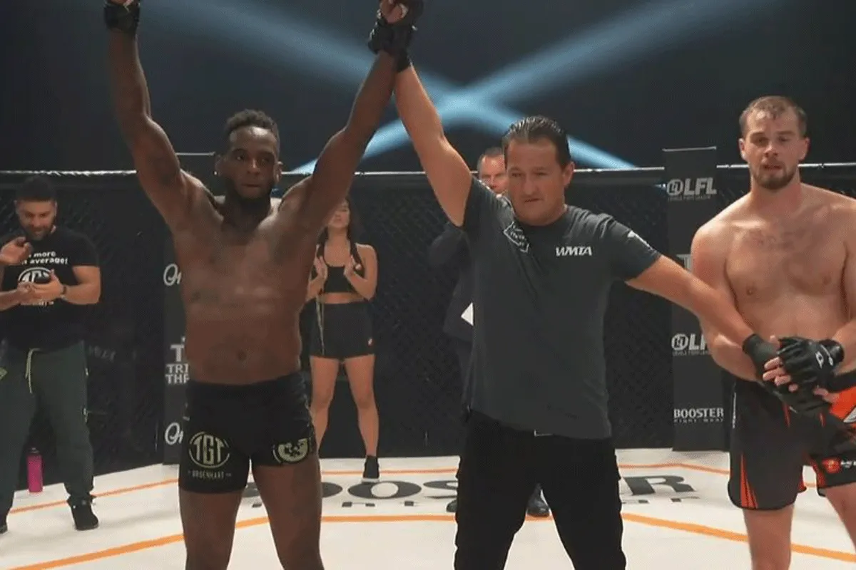 Ex-Glory's Murthel Groenhart pakt winst in MMA-debuut