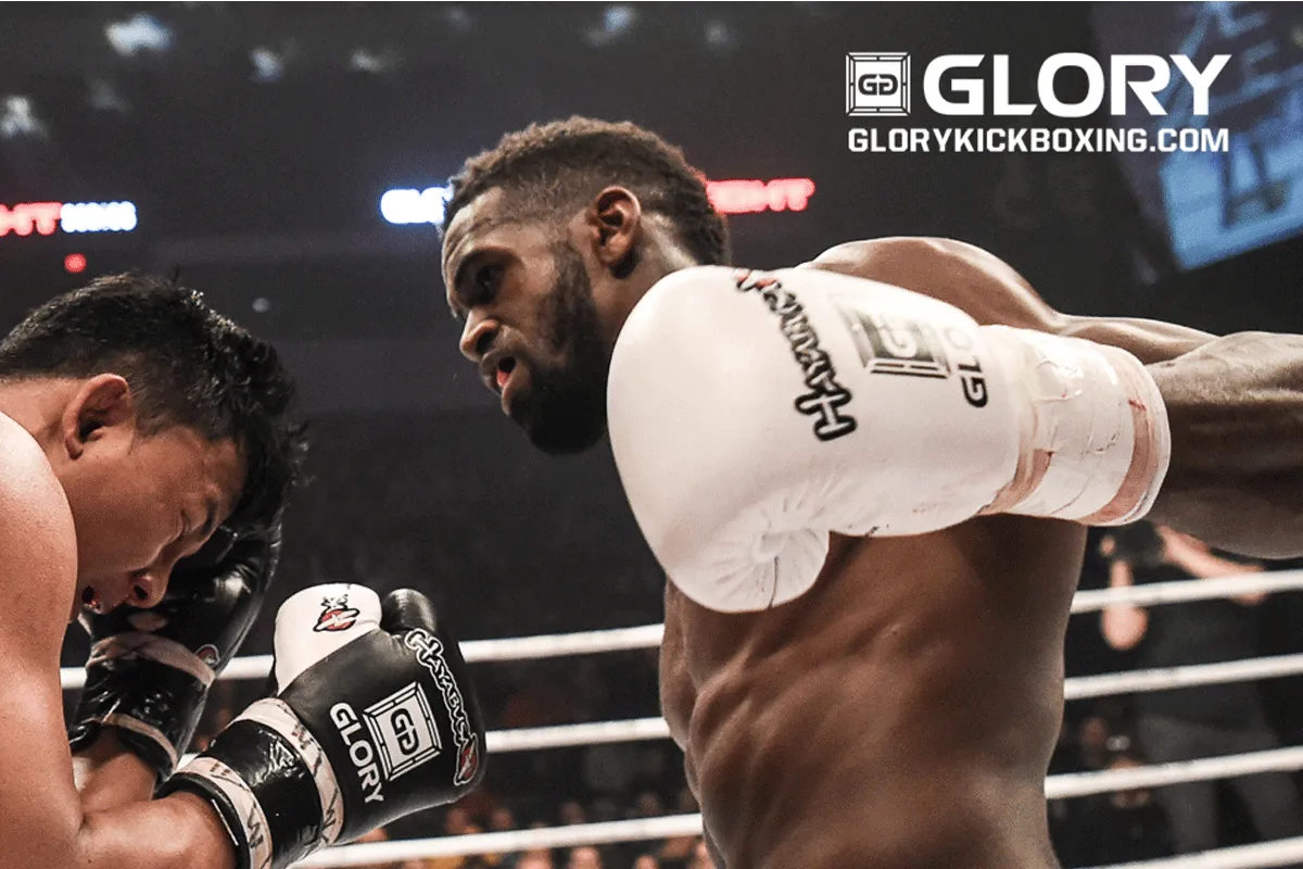 Murthel Groenhart treft gevaarlijke tegenstander in MMA-debuut