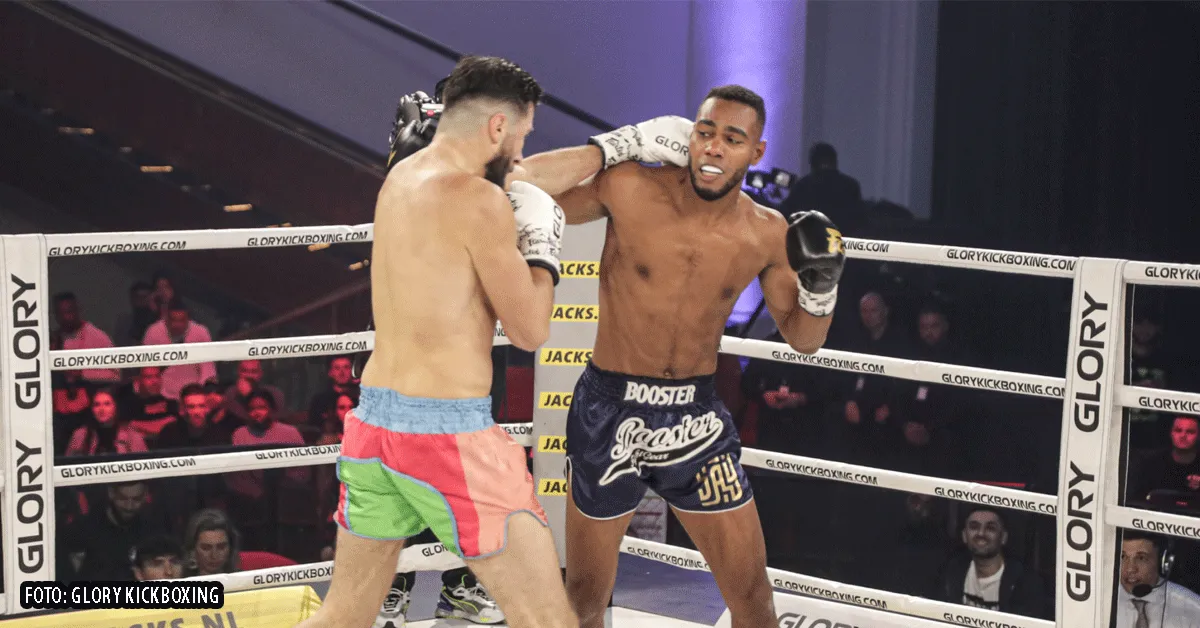 'Glory titelgevecht moet opnieuw!' Verbazing over verlies Nabiyev