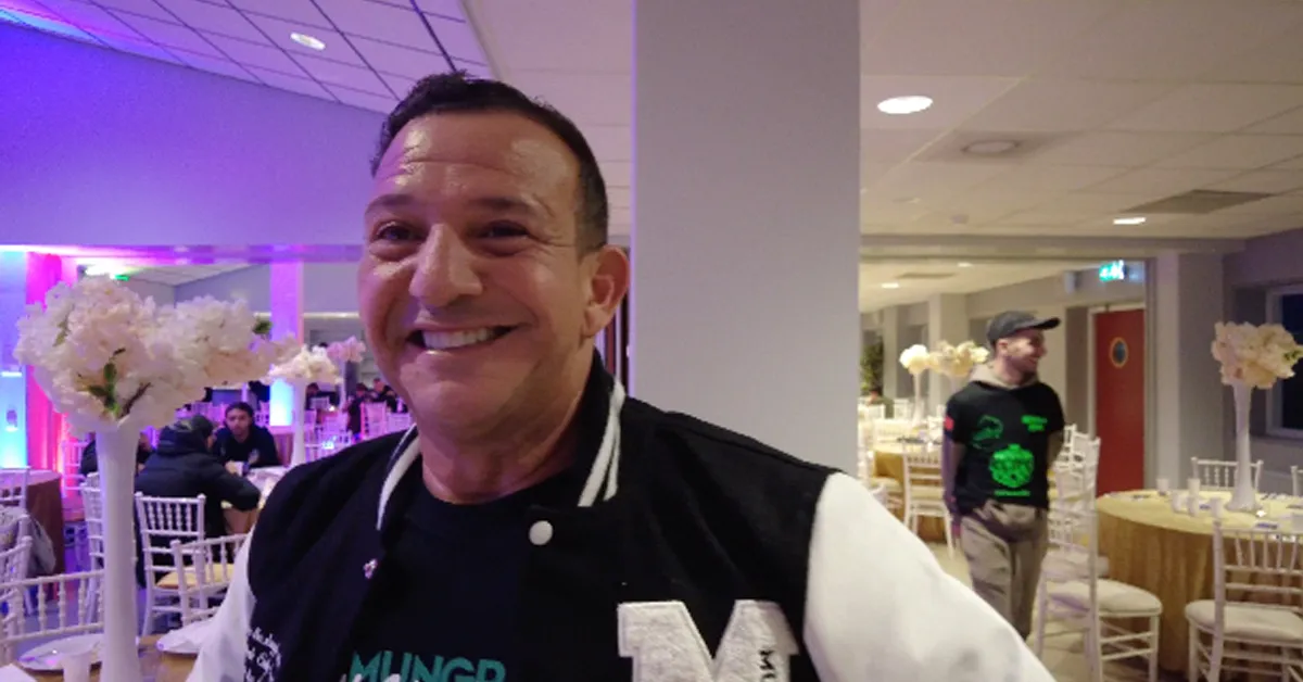 Najib Amhali wil boksgevecht! 'Ik ben er klaar voor'