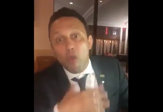 Ambassadeur en ex MMA-vechter bedreigt Franse president