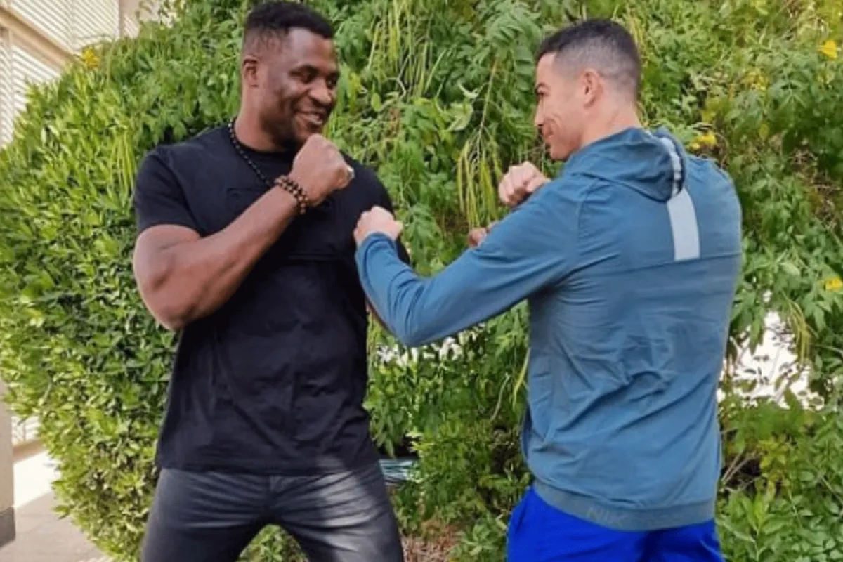 Voetbal-ster Ronaldo oog in oog met ex UFC kampioen Ngannou