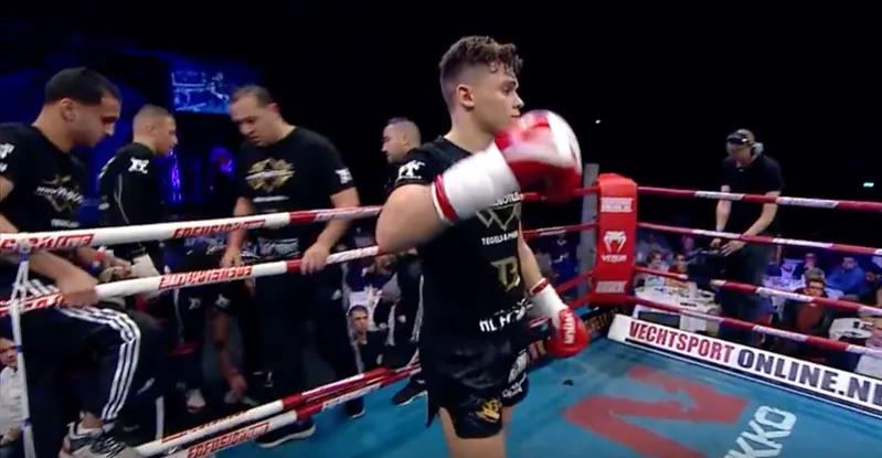 Mohammed Jaraya Slaat FOG Jurylid Na Einde Gevecht Enfusion Zoetermeer