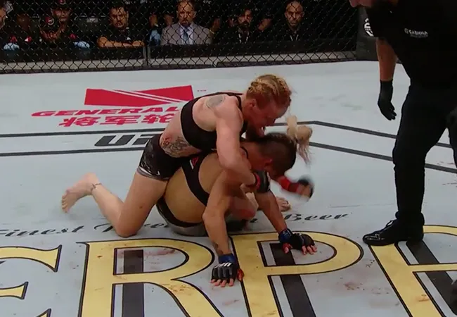 Valentina Shevchenko vernietigt Priscila Cachoeira in een ware slachtpartij