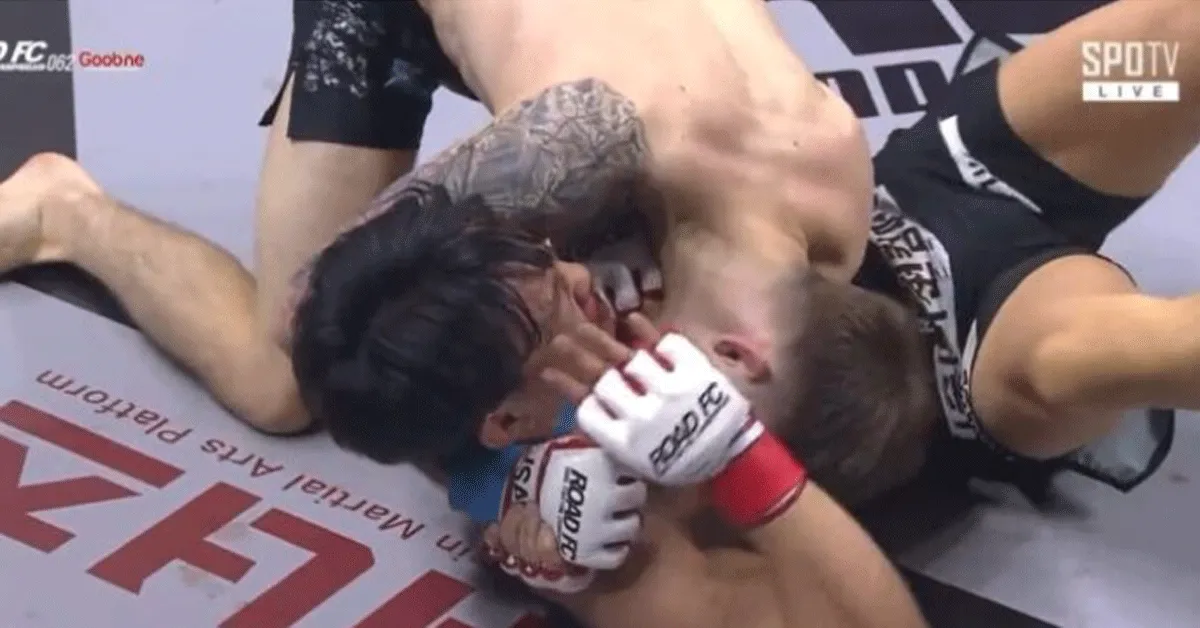 ZIEN! MMA-vechter scoort zeldzame submission op rivaal