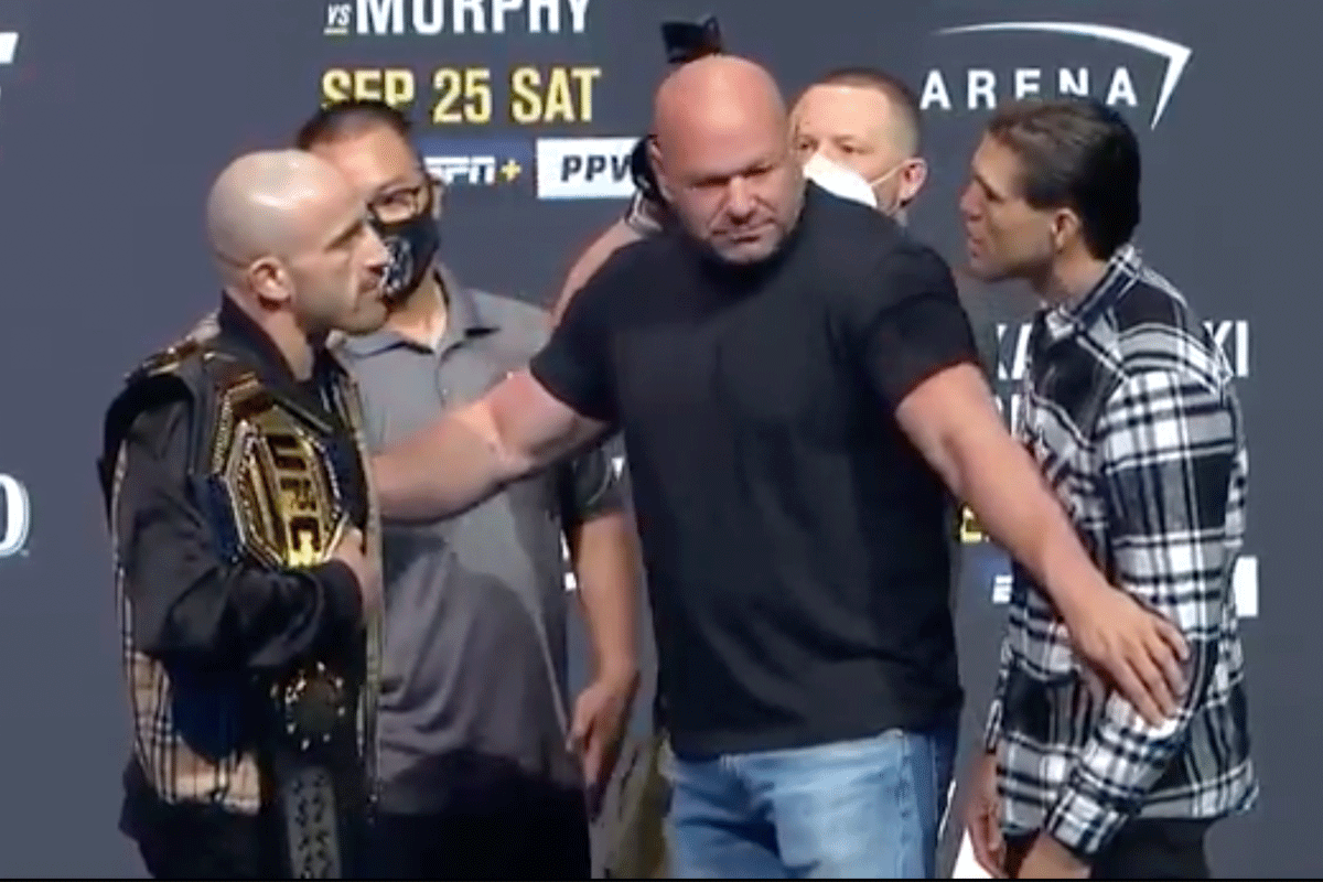 'Doping junk'! UFC'er Volkanovski ONTPLOFT tegen rivaal Ortega