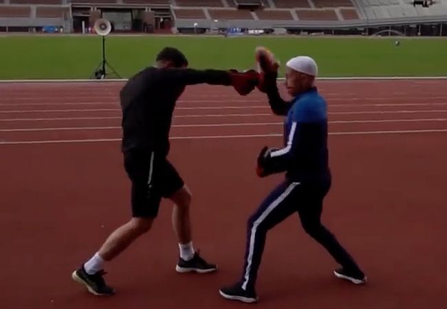 Kickbokser Zakaria Tijarti bereidt zich voor op zijn volgende gevecht (video)