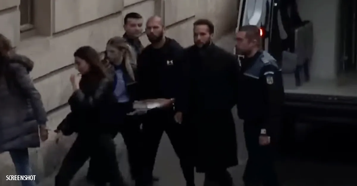 Andrew Tate langer in de cel na verlengen voorlopige detentie