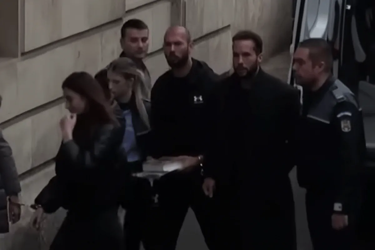 Andrew Tate nog langer vast in de cel! Voorarrest weer verlengd