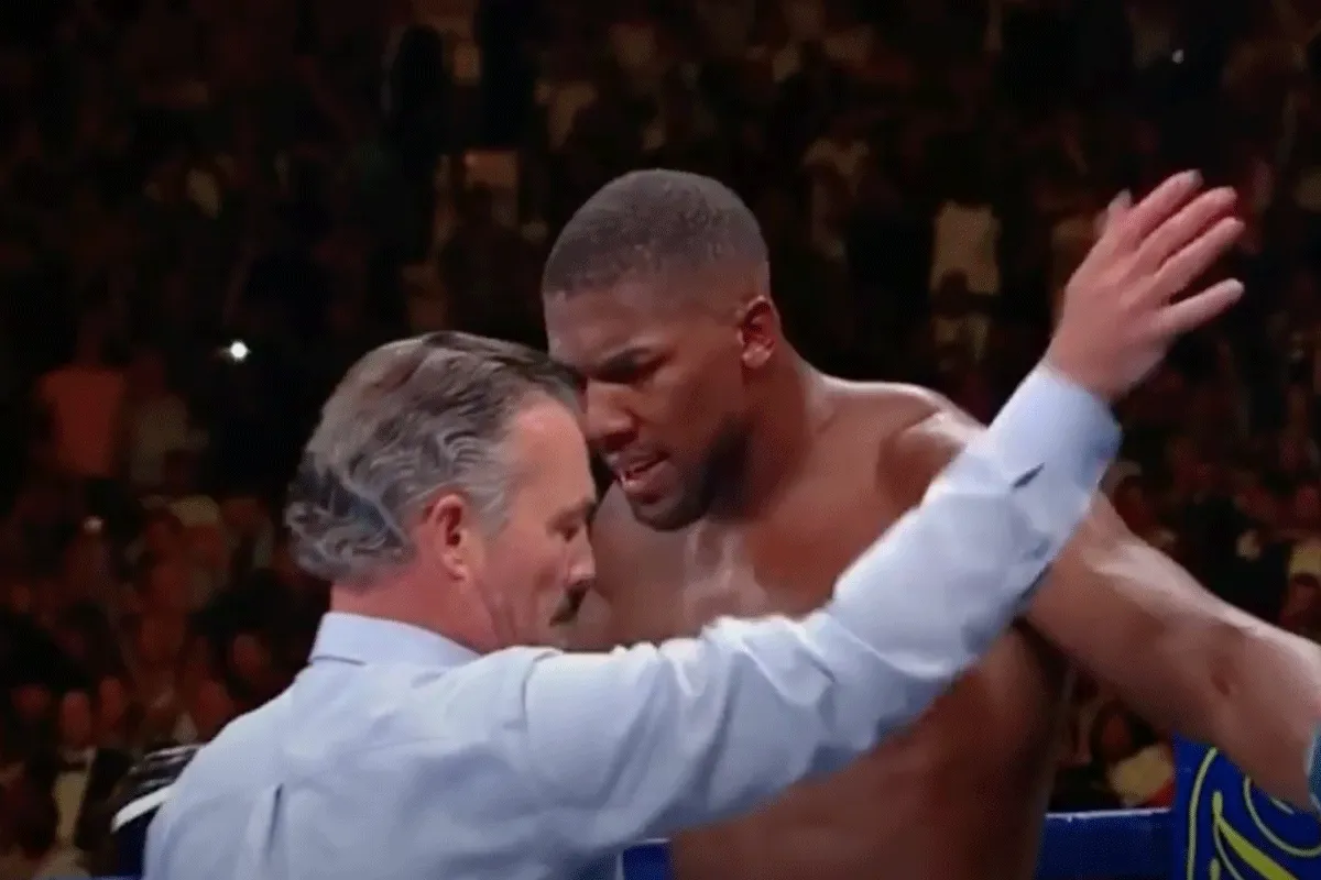 Angst nekte Joshua in Usyk gevecht! 'Deze bokser brak hem'