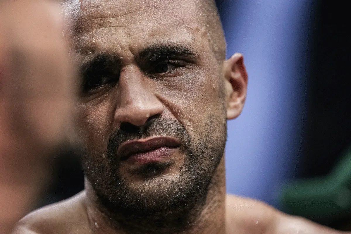 Bezoek aan goede vriend bezorgd Badr Hari koude rillingen
