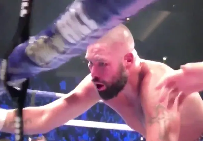 VIDEO | Boksen: Oleksandr Usyk verslaat Tony Bellew met knock-out