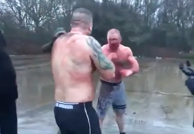 Blote vuist gevecht eindigt in een bloederige puinhoop!